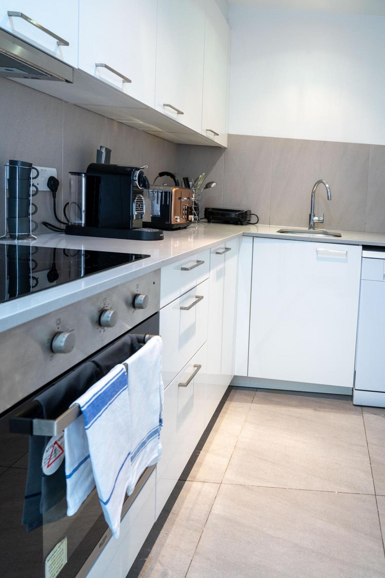 Unique 3 Beds 2 Baths Abbey Rd St John's Wood Apartment